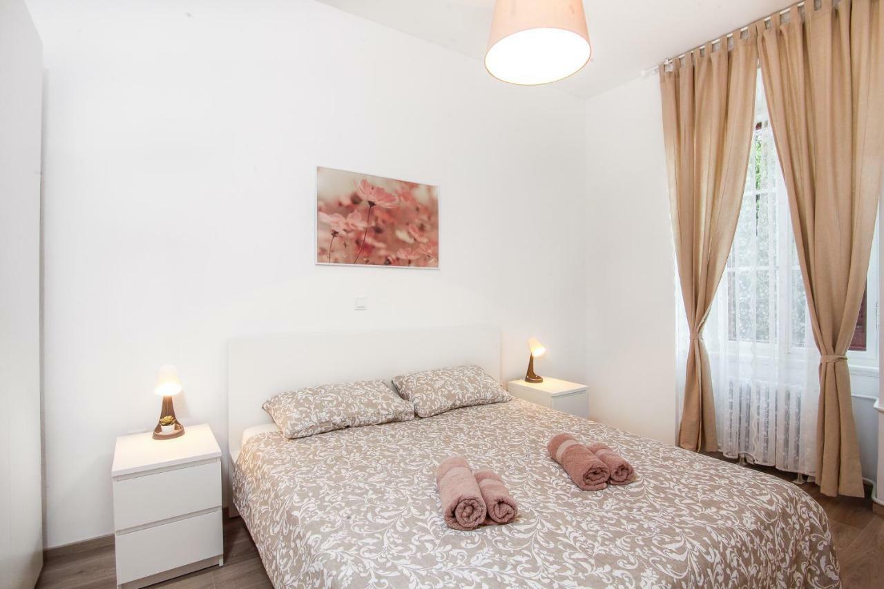 Apartment Kensi*** 普拉 外观 照片