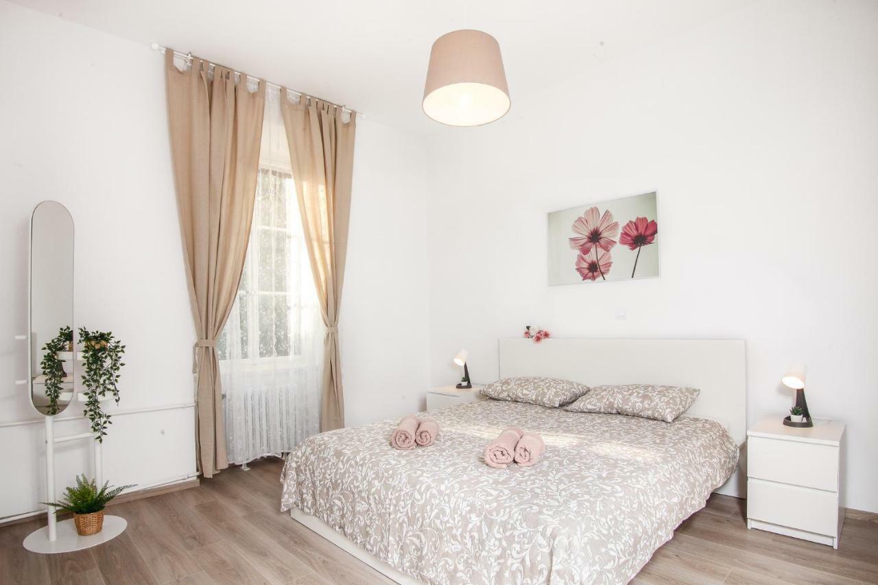 Apartment Kensi*** 普拉 外观 照片