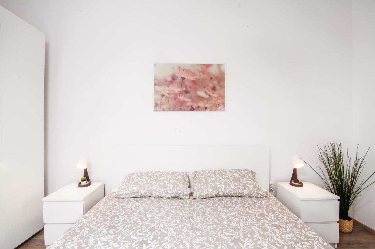 Apartment Kensi*** 普拉 外观 照片